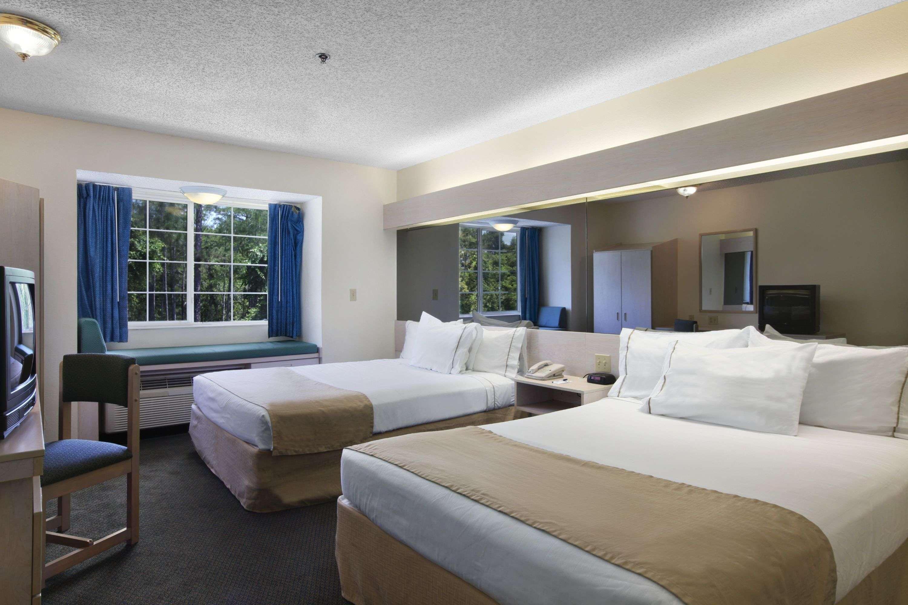 Microtel Inn & Suites By Wyndham Palm Coast I-95 מראה חיצוני תמונה